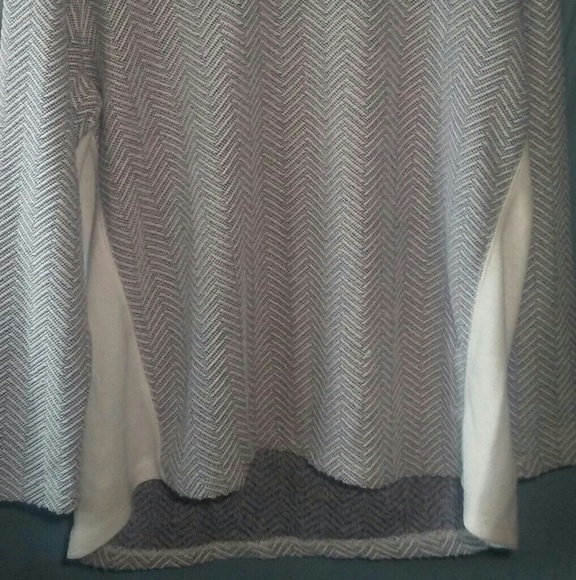 Gray and White Sweater - Picture 2 of 4